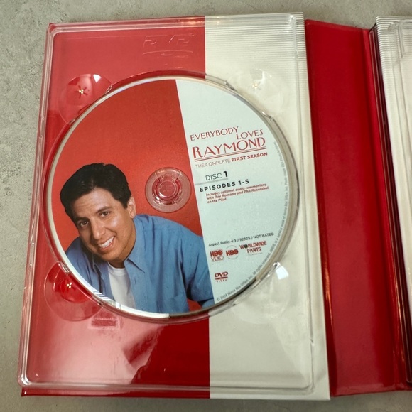 Everybody Loves Raymond Complete First Season DVD Set - Picture 3 of 6